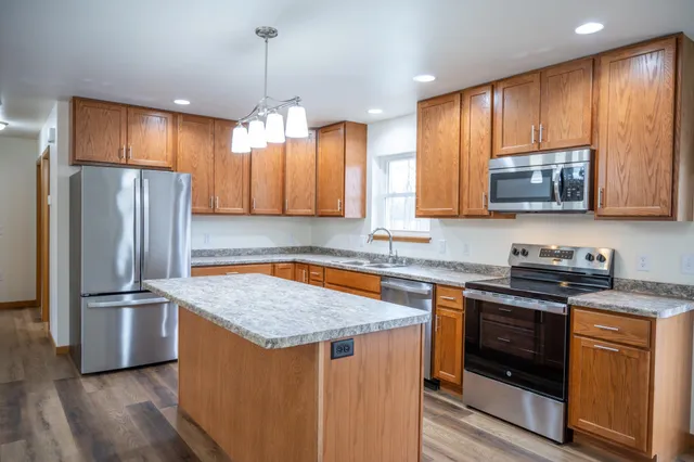 $324,900 | 513 Oak Grove, Necedah, WI 54646