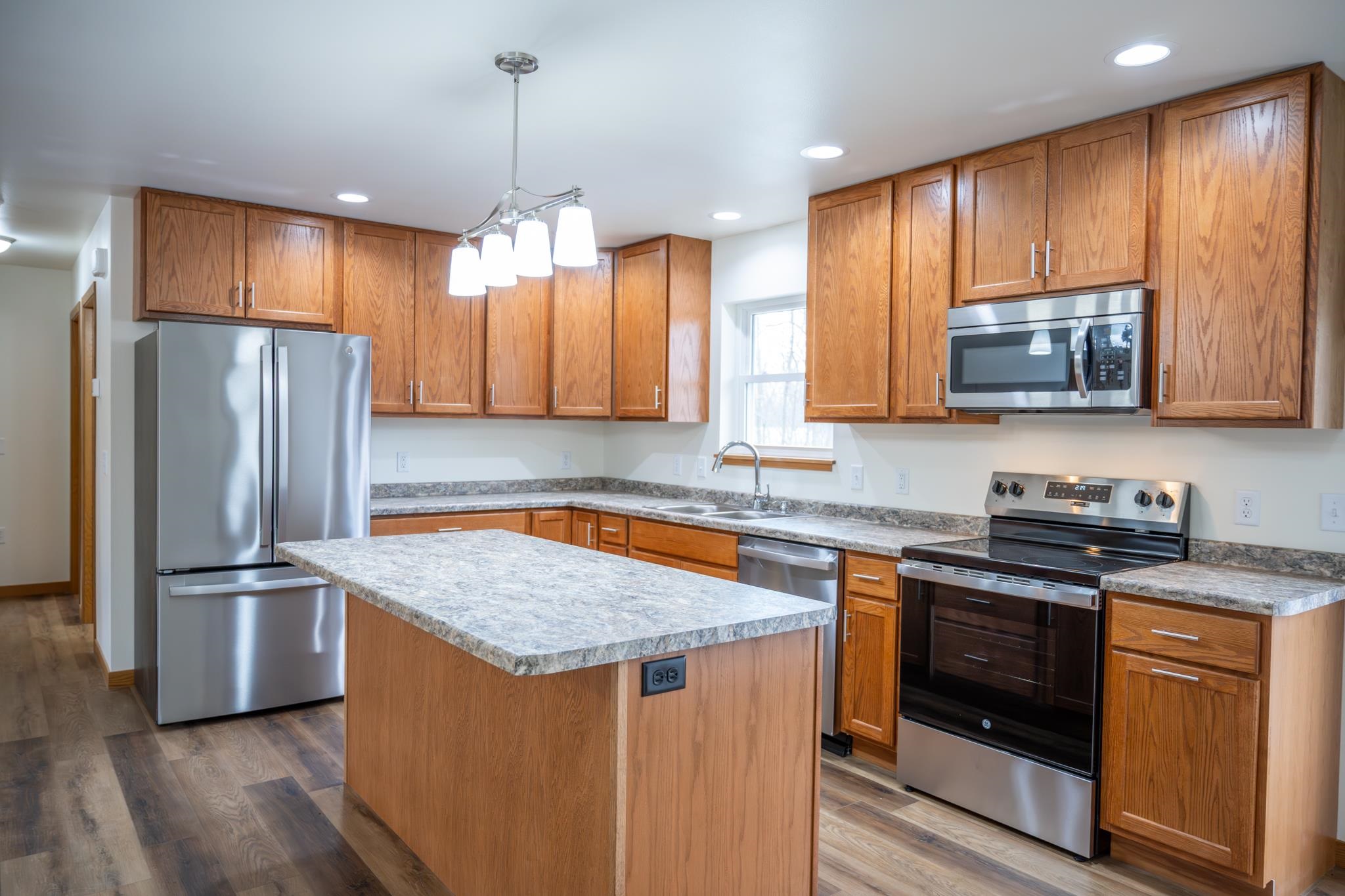 513 Oak Grove Necedah, WI 54646 - Photo 8 of 41