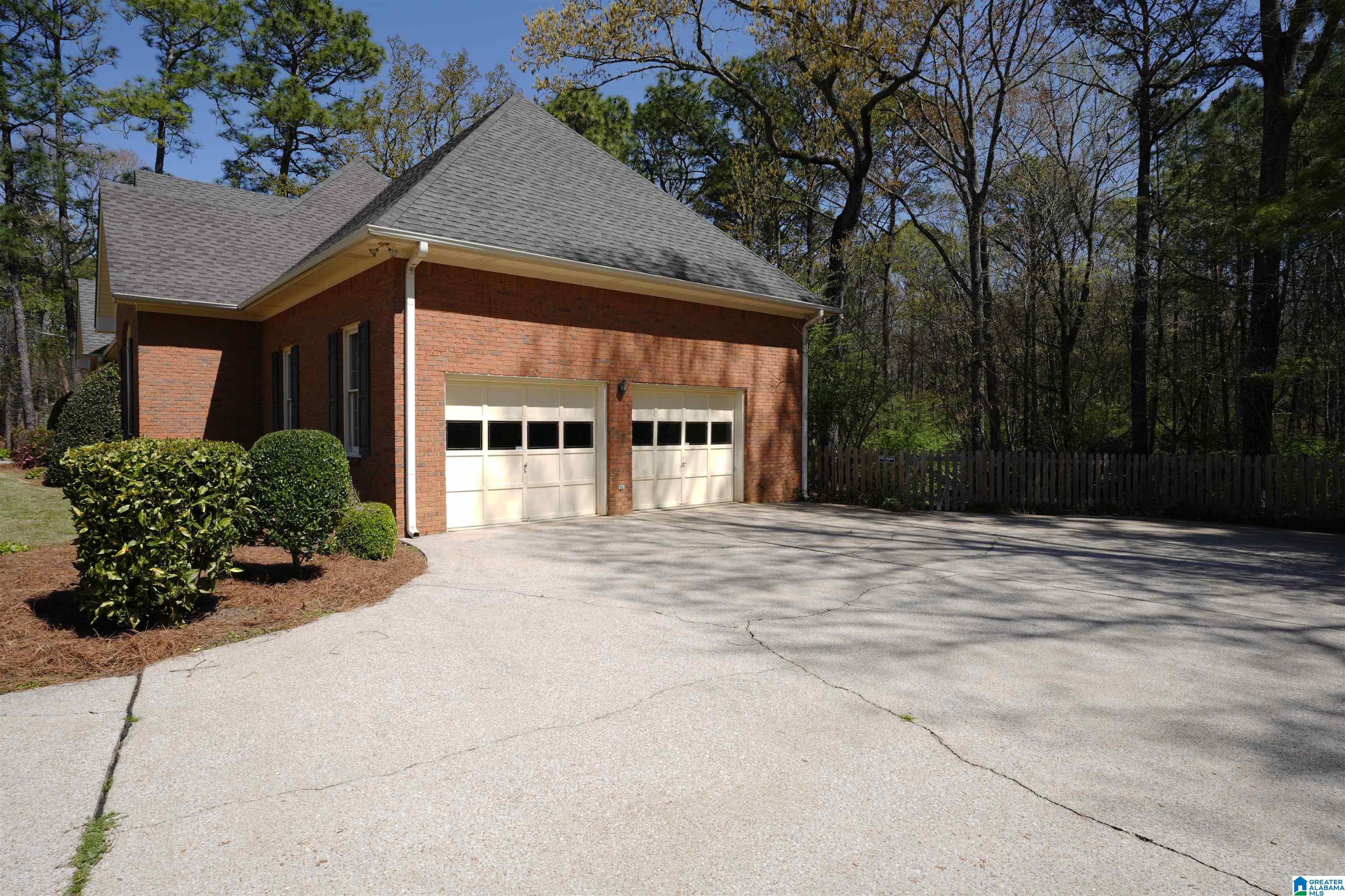 4945 Sussex Road Birmingham, AL 35242 - Photo 4 of 37