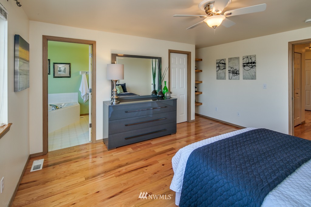 1315 37th Street Anacortes, WA 98221 - Photo 11 of 24