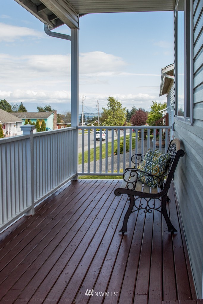 1315 37th Street Anacortes, WA 98221 - Photo 3 of 24