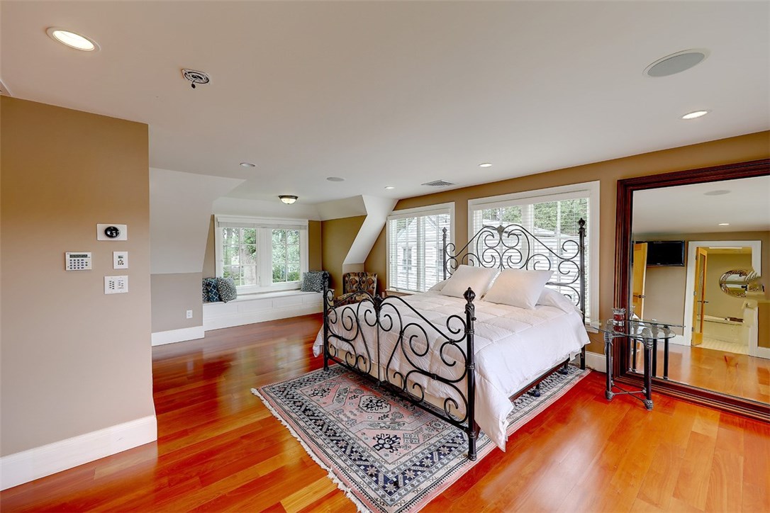 60 Riverside Drive East Providence, RI 02915 - Photo 21 of 35 Gallery Image 21