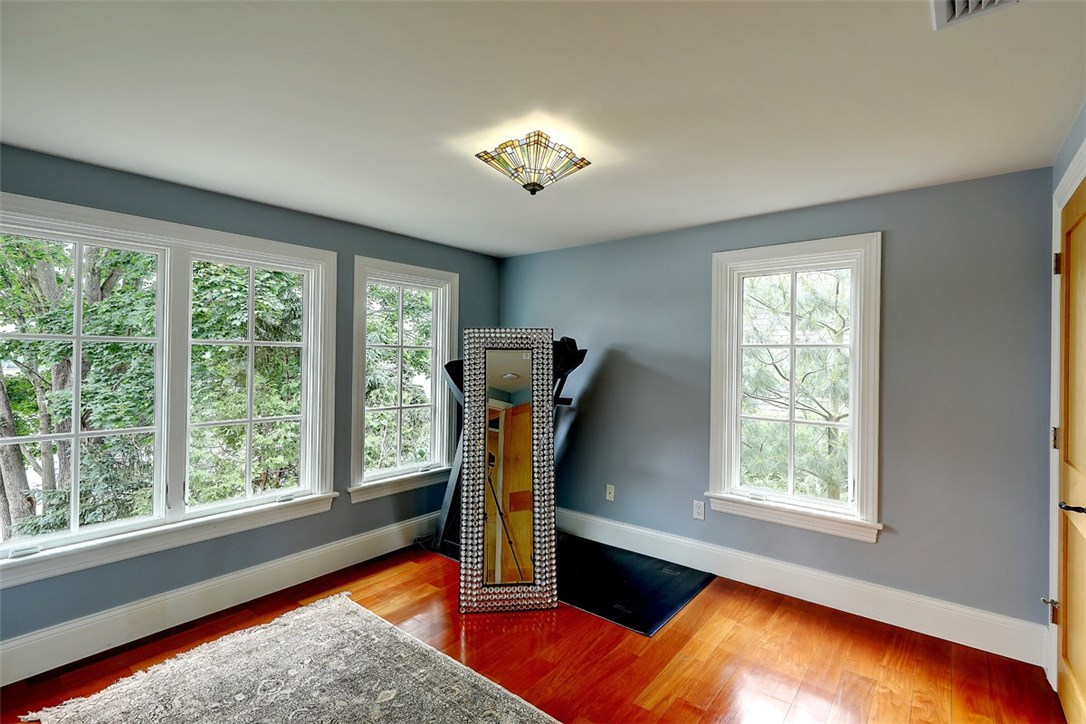 60 Riverside Drive East Providence, RI 02915 - Photo 26 of 35 Gallery Image 26