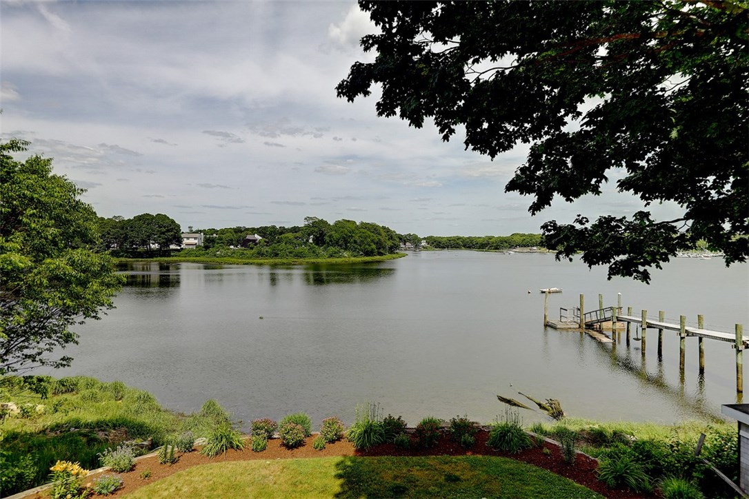60 Riverside Drive East Providence, RI 02915 - Photo 32 of 35 Gallery Image 32