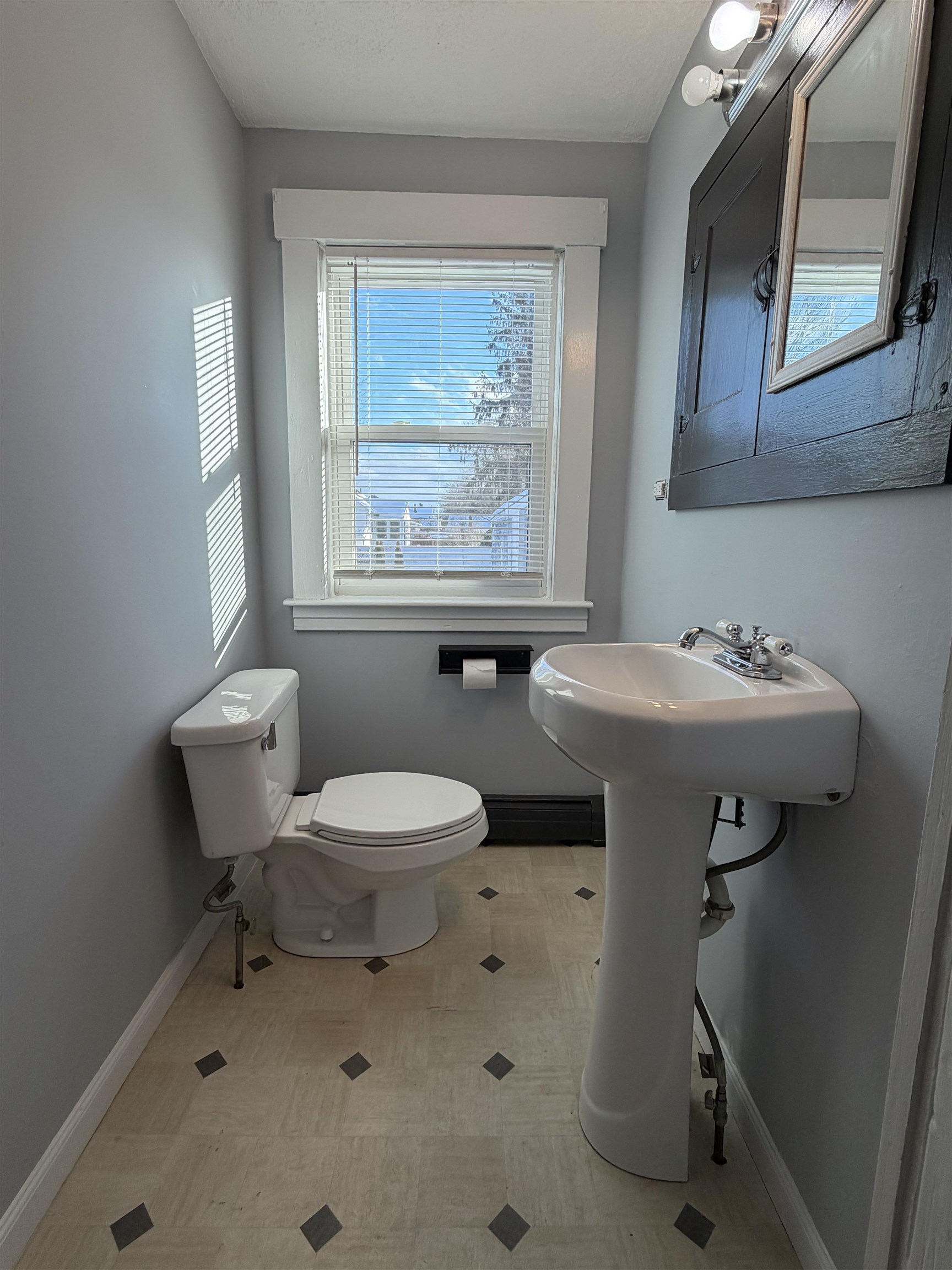 209 Baker Street Keene, NH 03431 - Photo 10 of 28