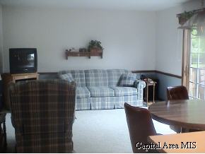 104 Drawbridge Road Springfield, IL 62704 - Photo 3 of 9