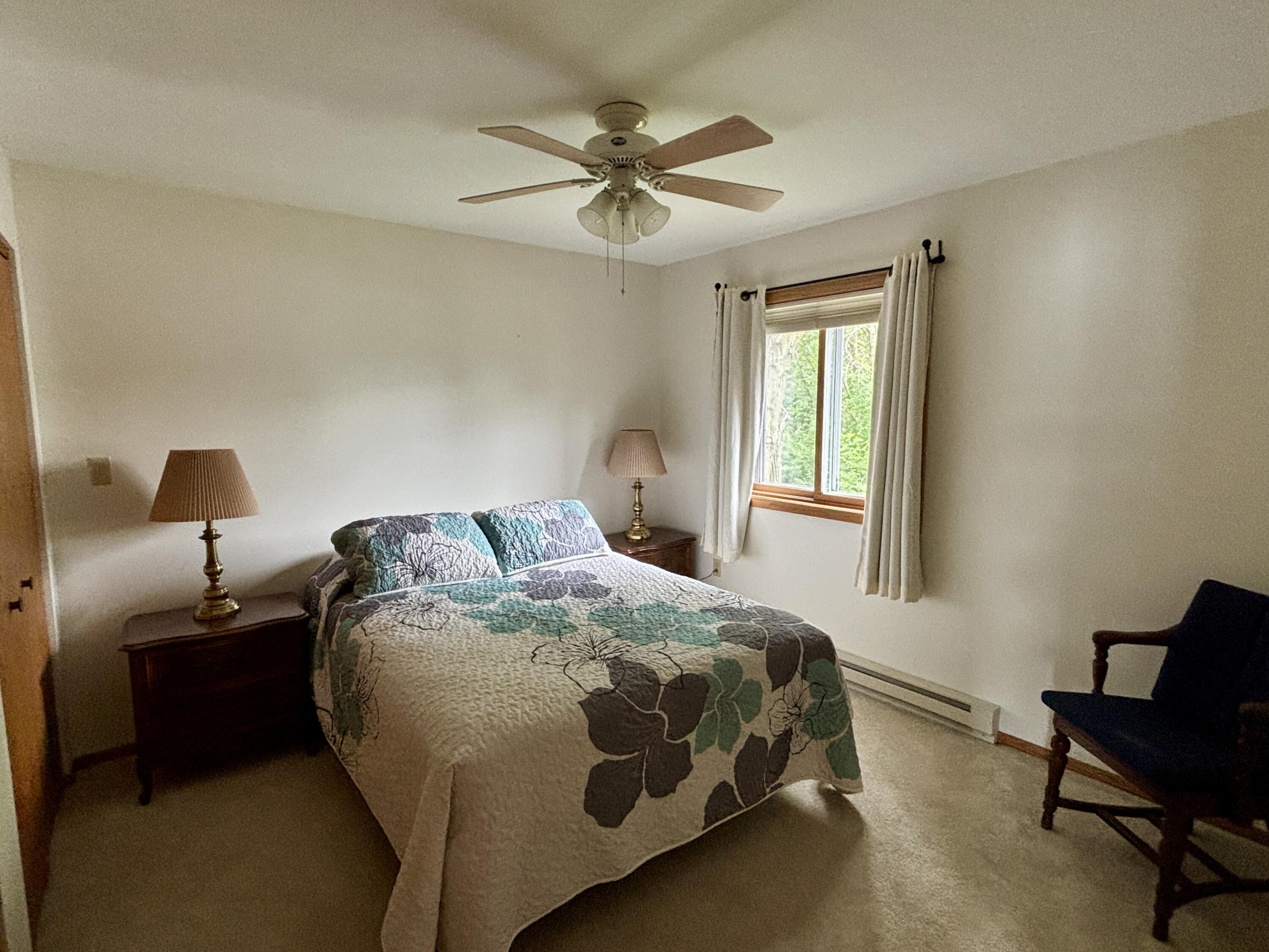 717 East Lakeview Road, Unit 8 Juneau, WI 53039 - Photo 20 of 33 IMG_7918