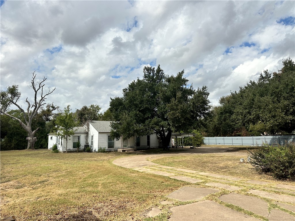 901 Ward Street Marlin, TX 76661 - Photo 2 of 54