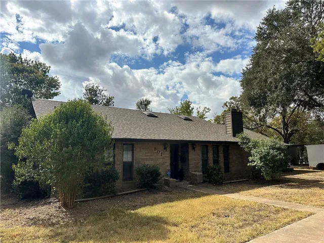$385,000 | 901 Ward Street, Marlin, TX 76661