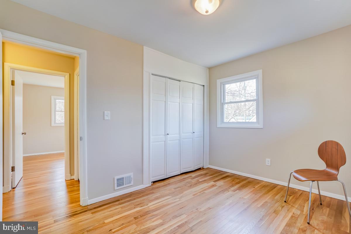 409 Mercer Road Rockville, MD 20852 - Photo 19 of 36 Gleaming White Oak