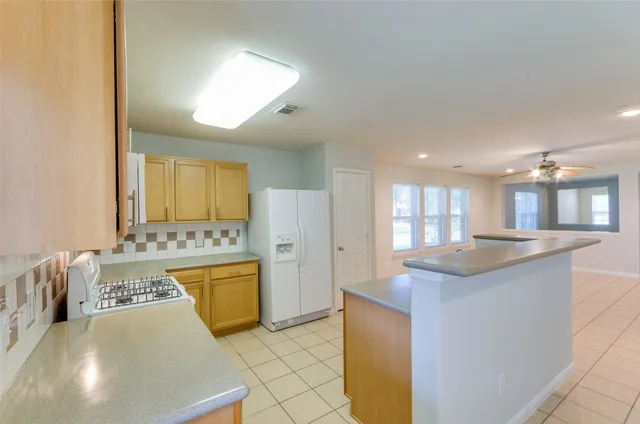 $1,975 | 3302 Legends Landing Drive, Spring, TX 77386