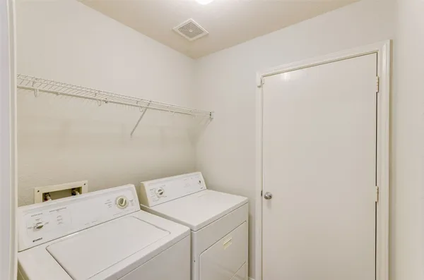 $1,975 | 3302 Legends Landing Drive, Spring, TX 77386