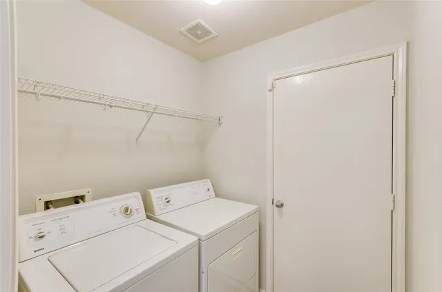 $1,975 | 3302 Legends Landing Drive, Spring, TX 77386