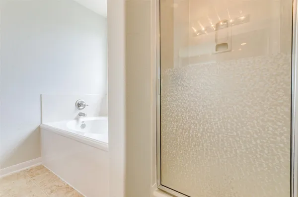 $1,975 | 3302 Legends Landing Drive, Spring, TX 77386