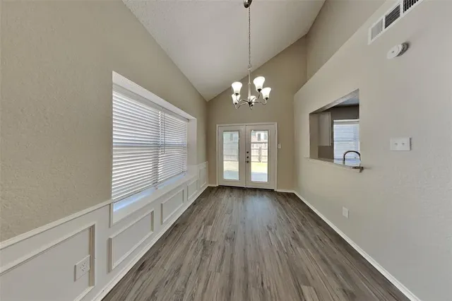 $1,965 | 5709 Congressional Drive, Arlington, TX 76018