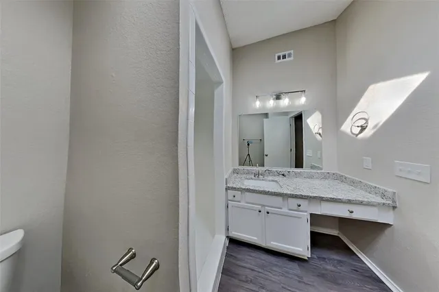 $1,965 | 5709 Congressional Drive, Arlington, TX 76018