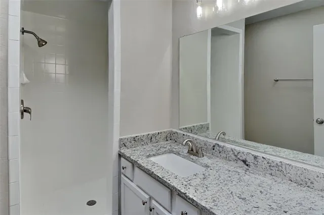 $1,965 | 5709 Congressional Drive, Arlington, TX 76018