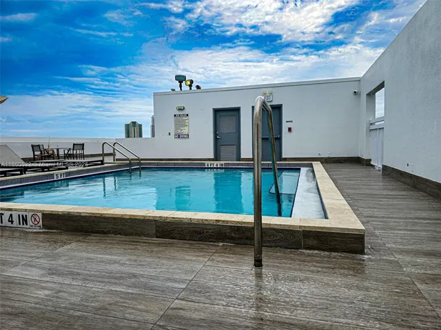 $380,000 | 2740 Southwest 28th Terrace, Unit 201, Miami, FL 33133