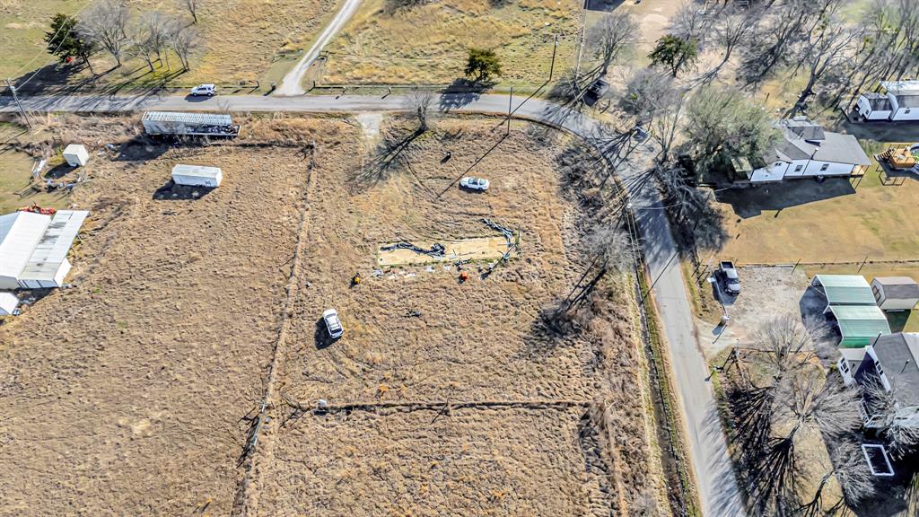 1364 Signal Road Quinlan, TX 75474 - Photo 6 of 21