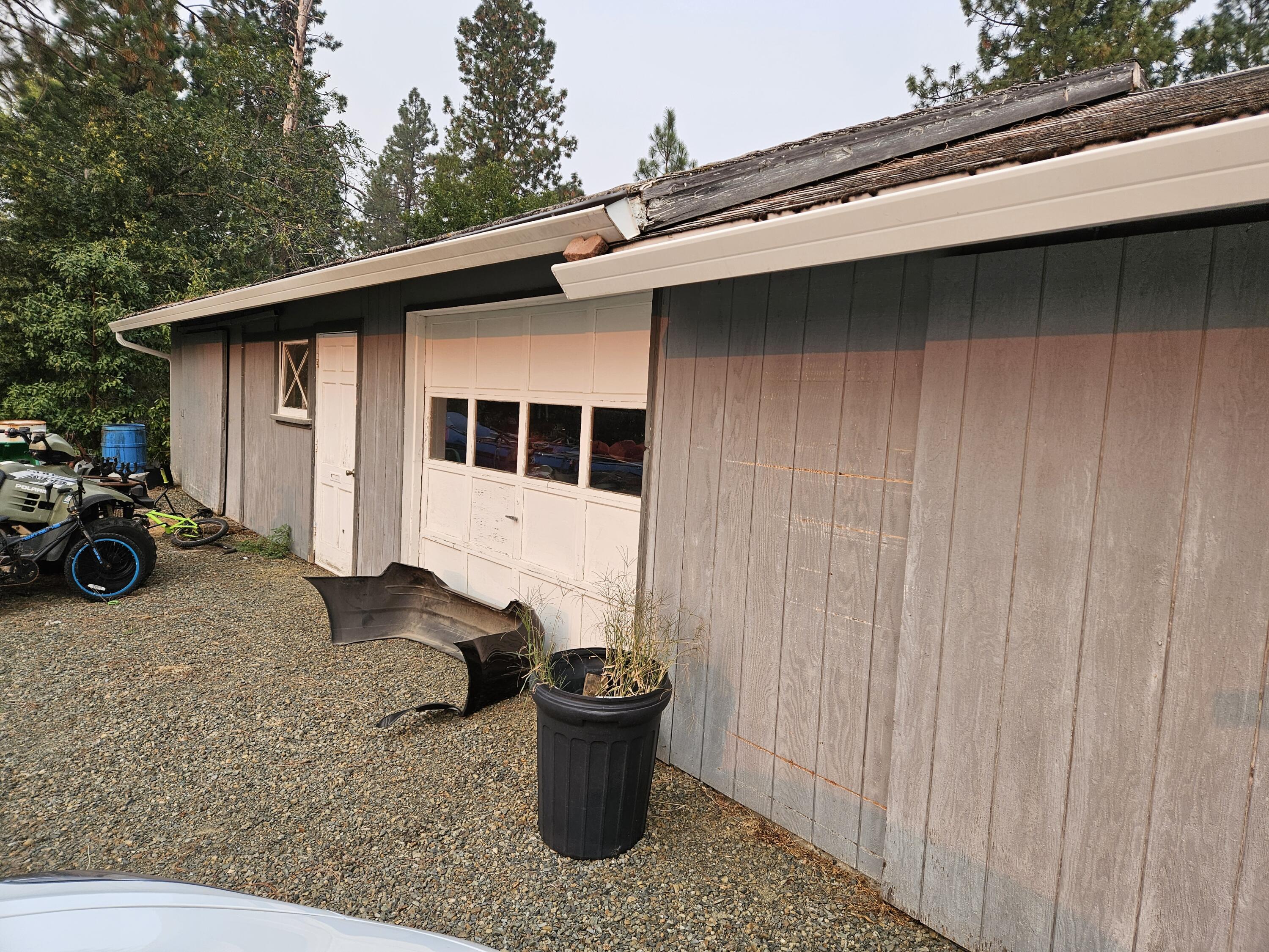 4070 Jerome Prairie Road Grants Pass, OR 97527 - Photo 20 of 33 20230922_174725