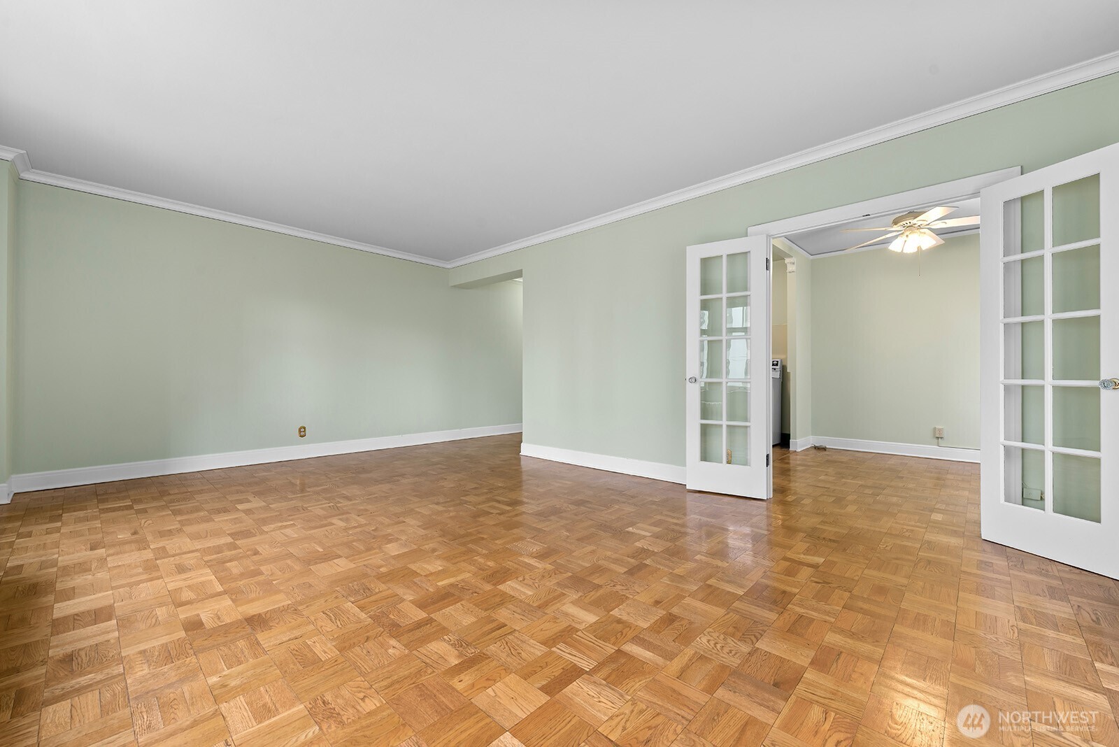 1017 Minor Avenue, Unit 901 Seattle, WA 98104 - Photo 11 of 29