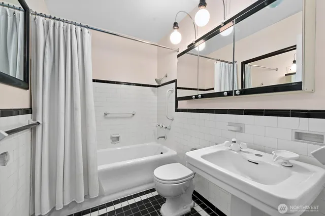 $415,000 | 1017 Minor Avenue, Unit 901, Seattle, WA 98104