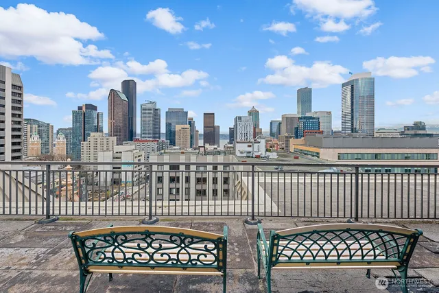 $415,000 | 1017 Minor Avenue, Unit 901, Seattle, WA 98104