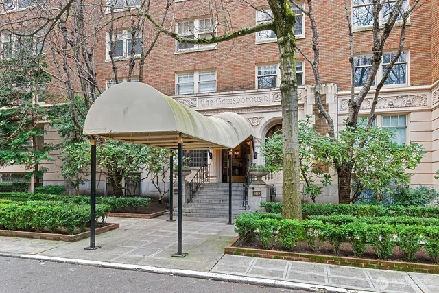 $415,000 | 1017 Minor Avenue, Unit 901, Seattle, WA 98104