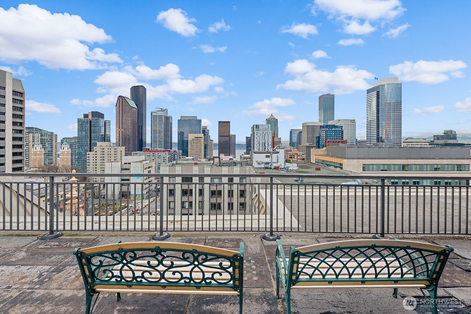 1017 Minor Avenue, Unit 901 Seattle, WA 98104 - Photo 5 of 17