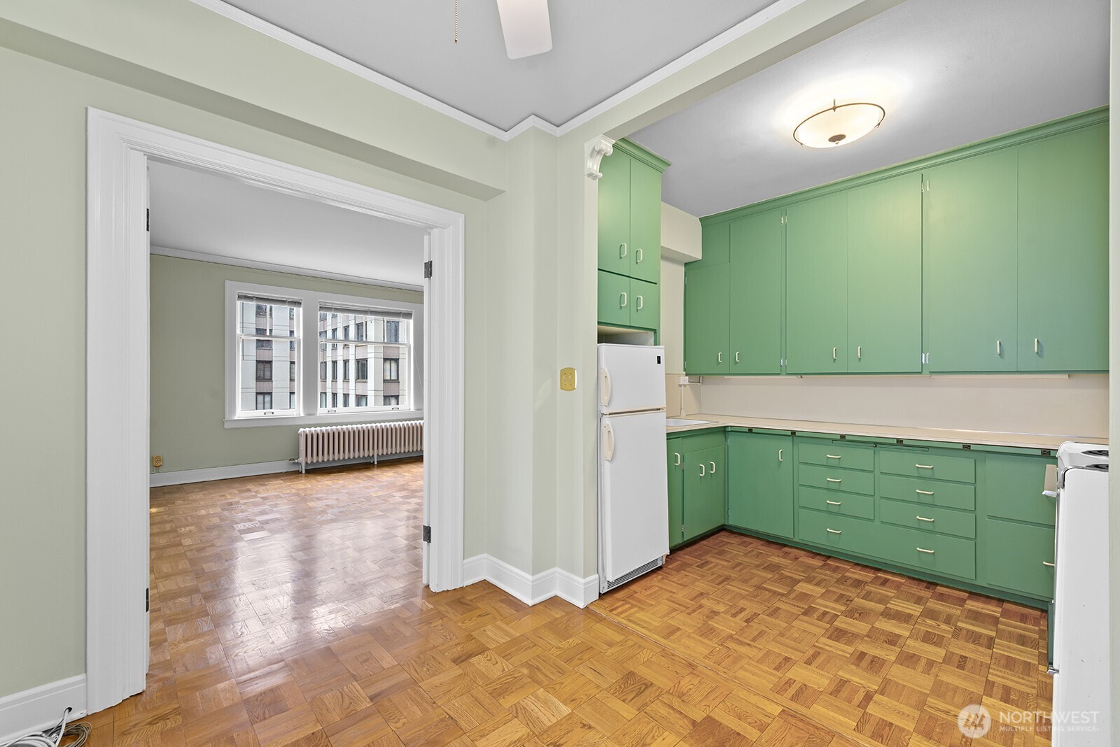 1017 Minor Avenue, Unit 901 Seattle, WA 98104 - Photo 7 of 17