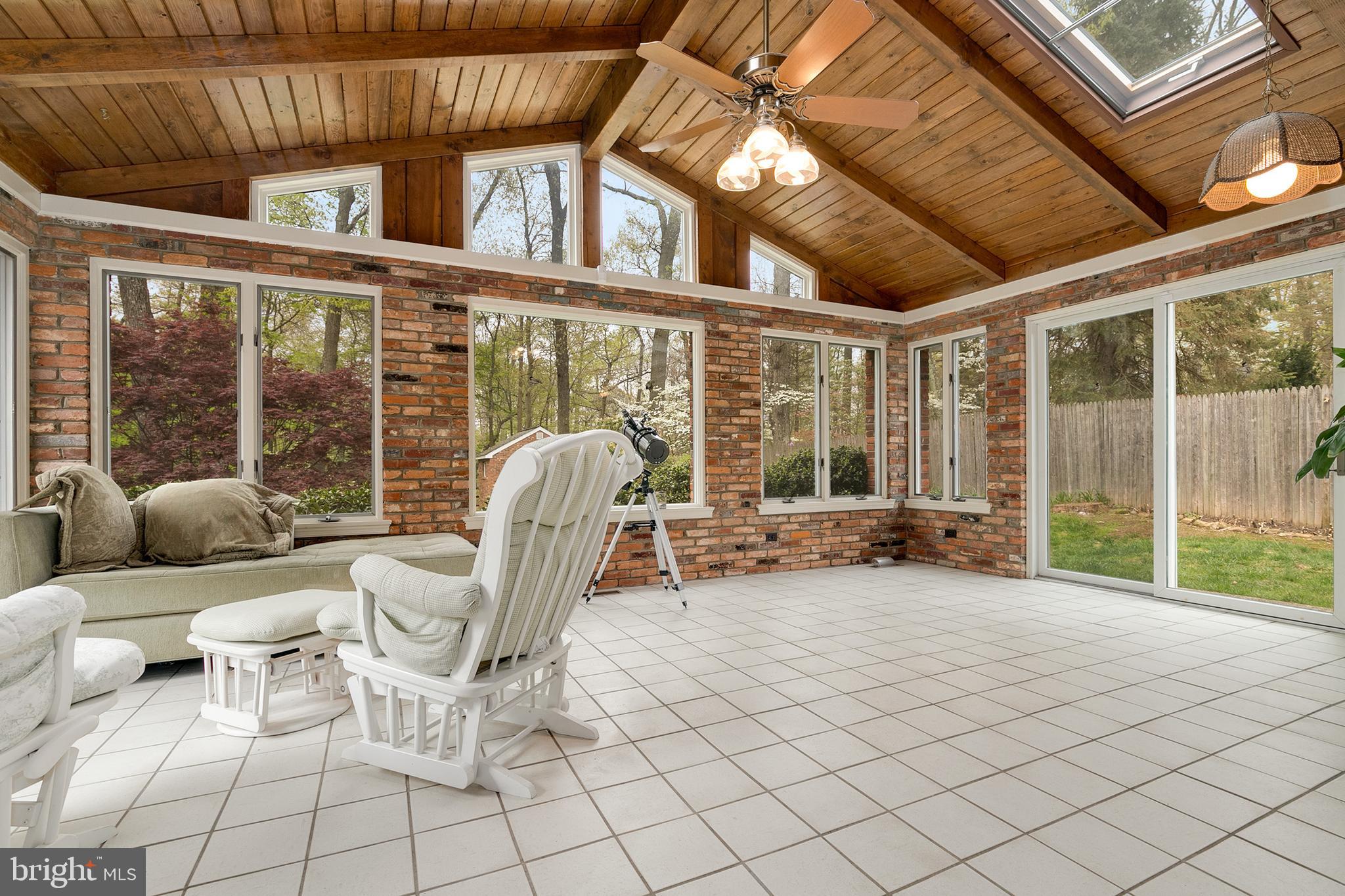 8208 Jeb Stuart Road Potomac, MD 20854 - Photo 13 of 32 Four season sunroom - delightful!