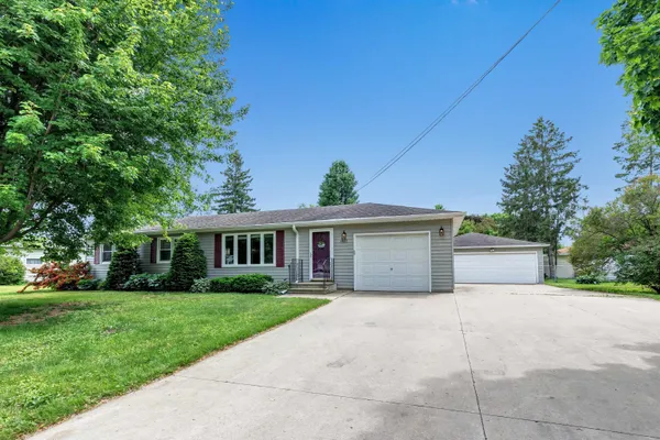 $339,900 | 1863 Lenwood Avenue, Green Bay, WI 54303