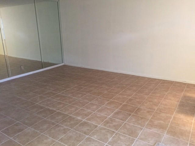 1026 Ainslie Drive Boca Raton, FL 33434 - Photo 3 of 12 Living Room