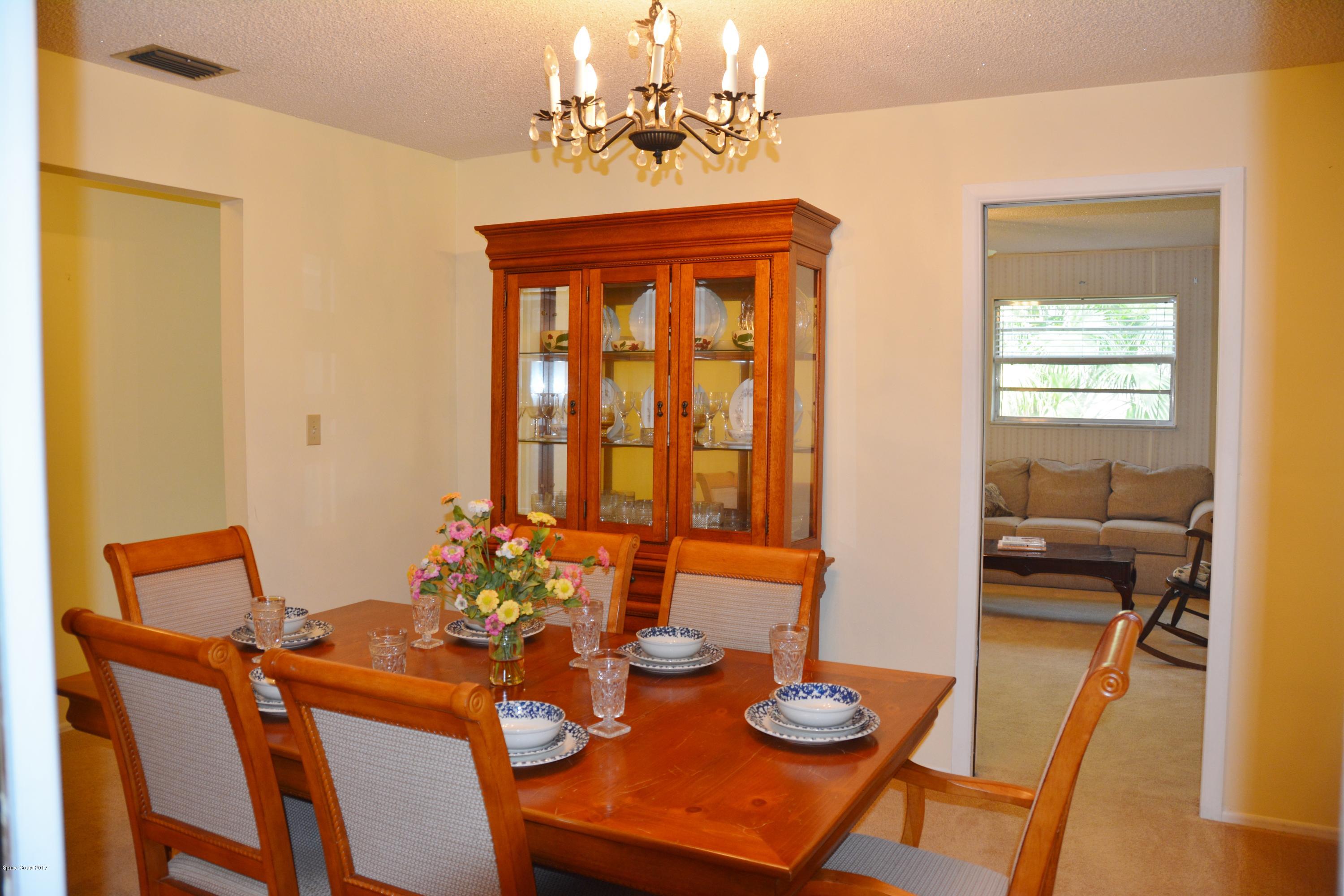 1615 Harlock Road Melbourne, FL 32934 - Photo 2 of 50 Dining 1