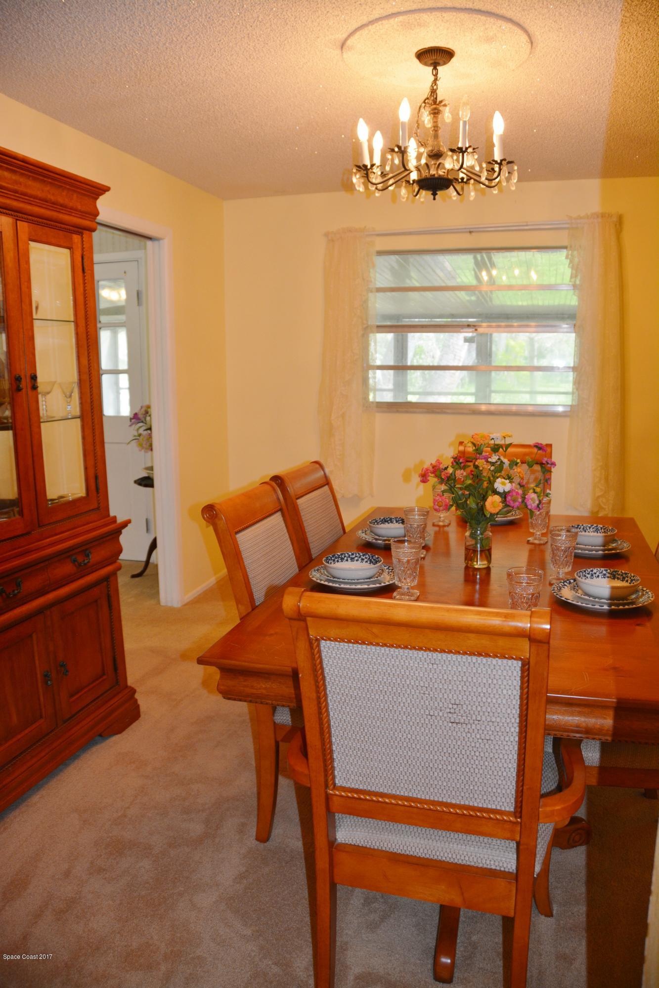 1615 Harlock Road Melbourne, FL 32934 - Photo 22 of 50 Dining 3