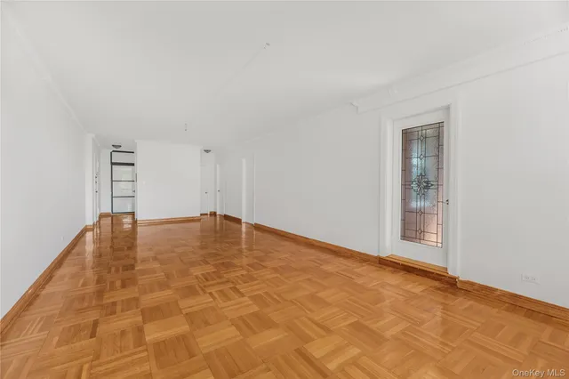 $399,900 | 3725 Henry Hudson Parkway West, Unit 6D | Riverdale