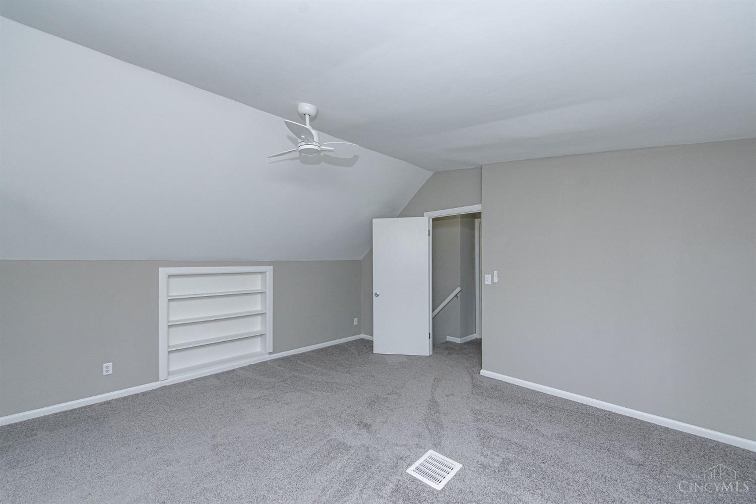 5444 Delhi Road Cincinnati, OH 45238 - Photo 30 of 44 Third bedroom located on upper level.