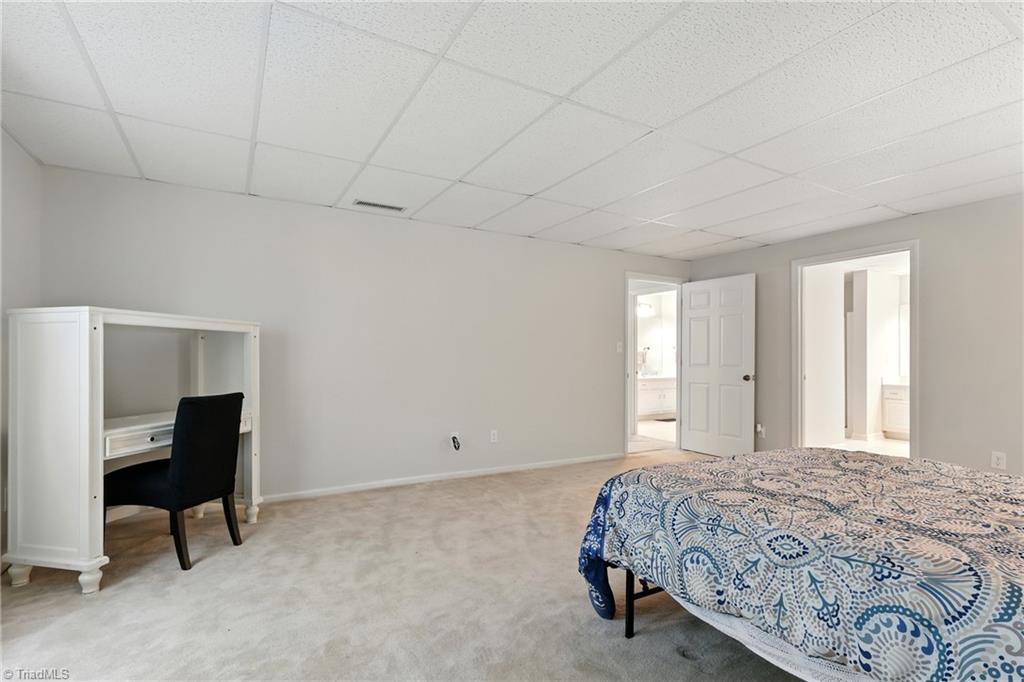633 Huntington Drive High Point, NC 27262 - Photo 31 of 34