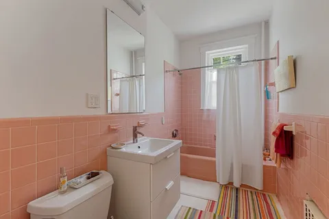 $3,200 | 78 Kilsyth Road, Unit 1, Boston, MA 02135