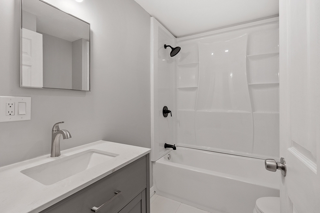 299 Sheldon Road Fitchburg, MA 01420 - Photo 25 of 39 Gallery Image 25