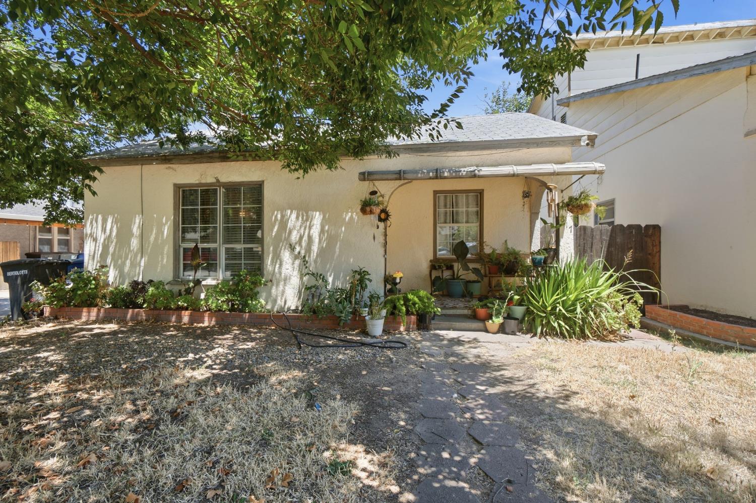 815 Wright Street Modesto, CA 95350 - Photo 3 of 30