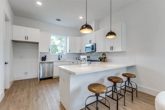 $3,300 | 3415 Yellowstone Boulevard, Houston, TX 77021