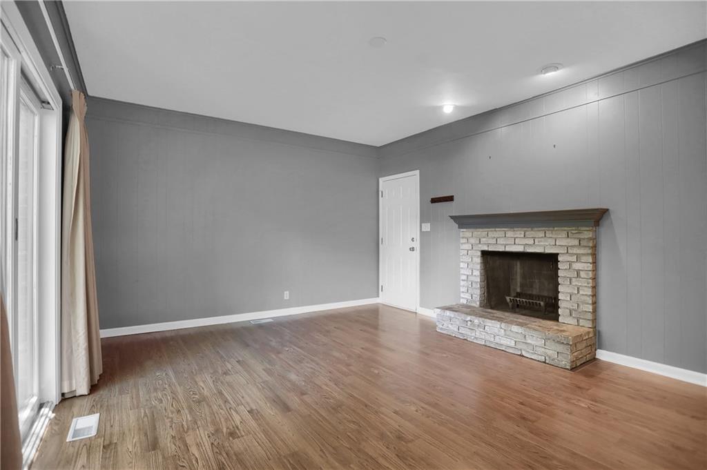 6421 Hythe Road Indianapolis, IN 46220 - Photo 16 of 36 Gallery Image 16