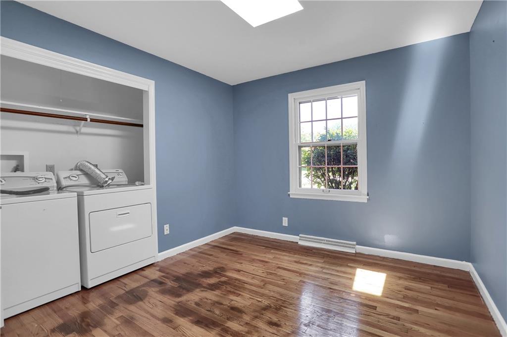 6421 Hythe Road Indianapolis, IN 46220 - Photo 20 of 36 Gallery Image 20