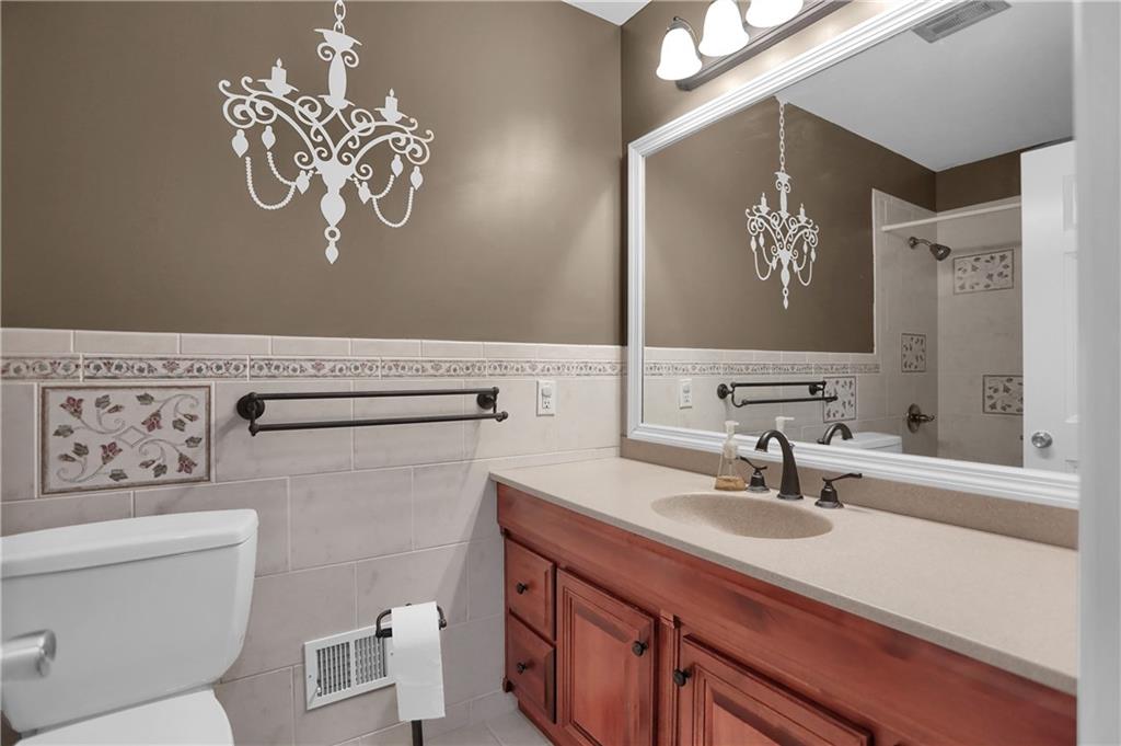 6421 Hythe Road Indianapolis, IN 46220 - Photo 21 of 36 Gallery Image 21