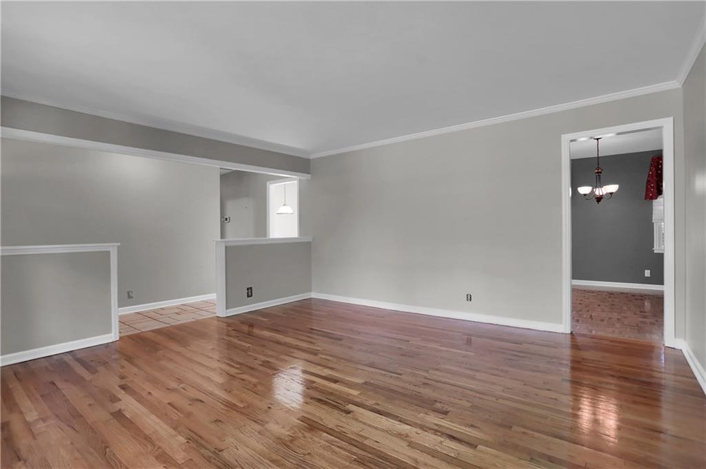 6421 Hythe Road Indianapolis, IN 46220 - Photo 8 of 36 Gallery Image 8