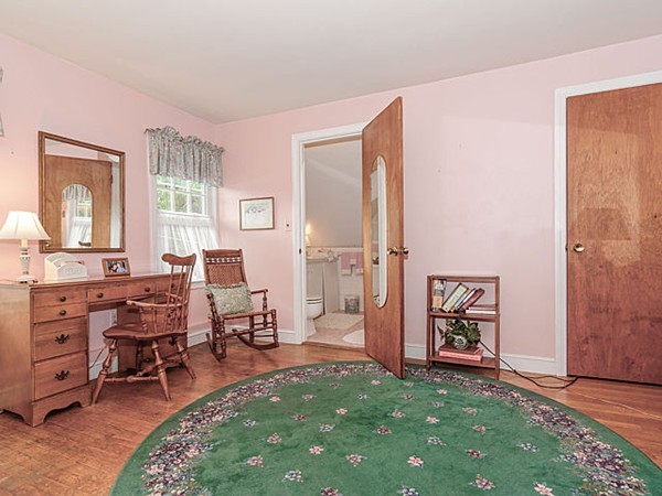 271 Prospect Hill Road Waltham, MA 02451 - Photo 16 of 23 Gallery Image 16