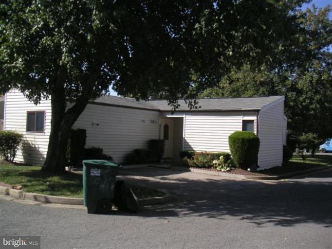7106 Itte Lane Springfield, VA 22150 - Photo 1 of 11 Exterior (Main)