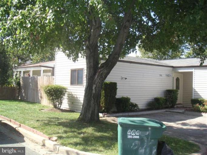 7106 Itte Lane Springfield, VA 22150 - Photo 2 of 11 Exterior #2