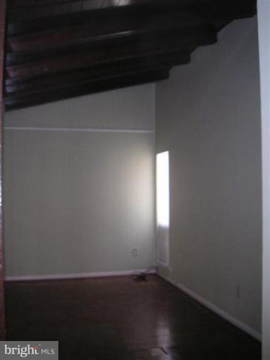 7106 Itte Lane Springfield, VA 22150 - Photo 8 of 11 Living Room